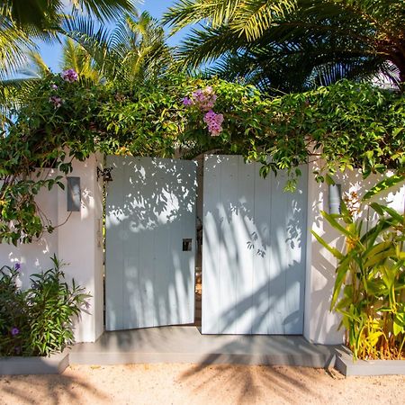 Le Mandala Moris Hotel Pointe aux Canonniers Bagian luar foto