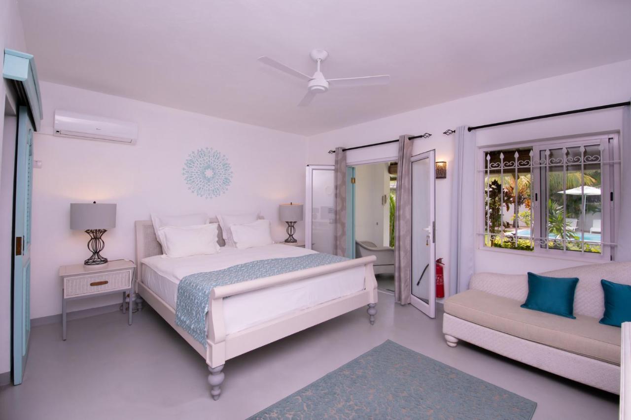 Le Mandala Moris Hotel Grand Baie Bagian luar foto