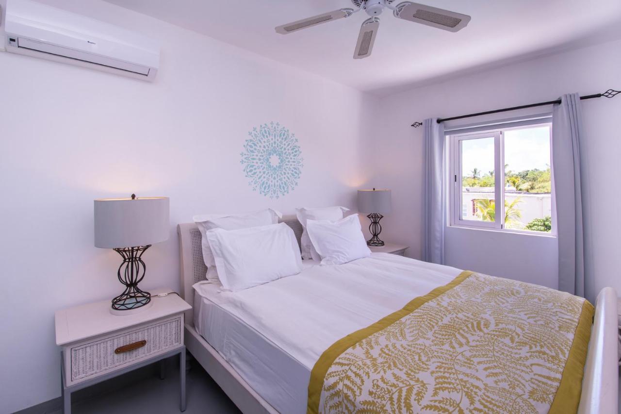Le Mandala Moris Hotel Grand Baie Bagian luar foto