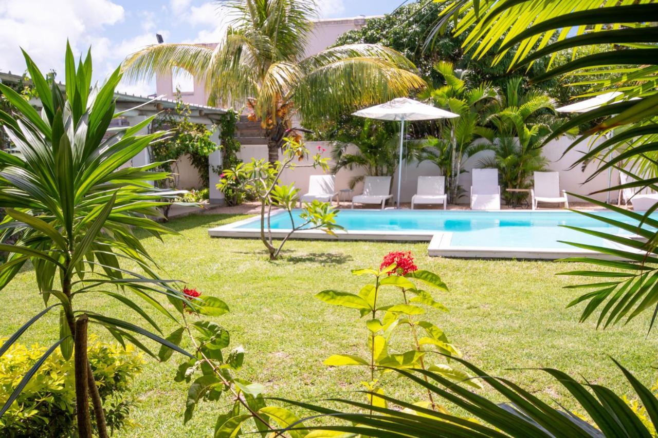 Le Mandala Moris Hotel Grand Baie Bagian luar foto