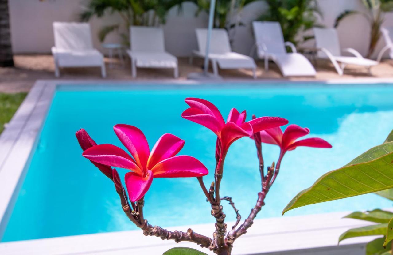 Le Mandala Moris Hotel Grand Baie Bagian luar foto