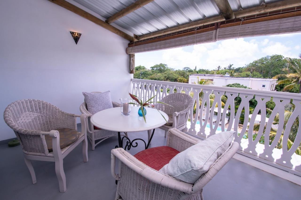 Le Mandala Moris Hotel Grand Baie Bagian luar foto