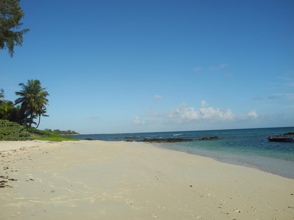Le Mandala Moris Hotel Grand Baie Bagian luar foto