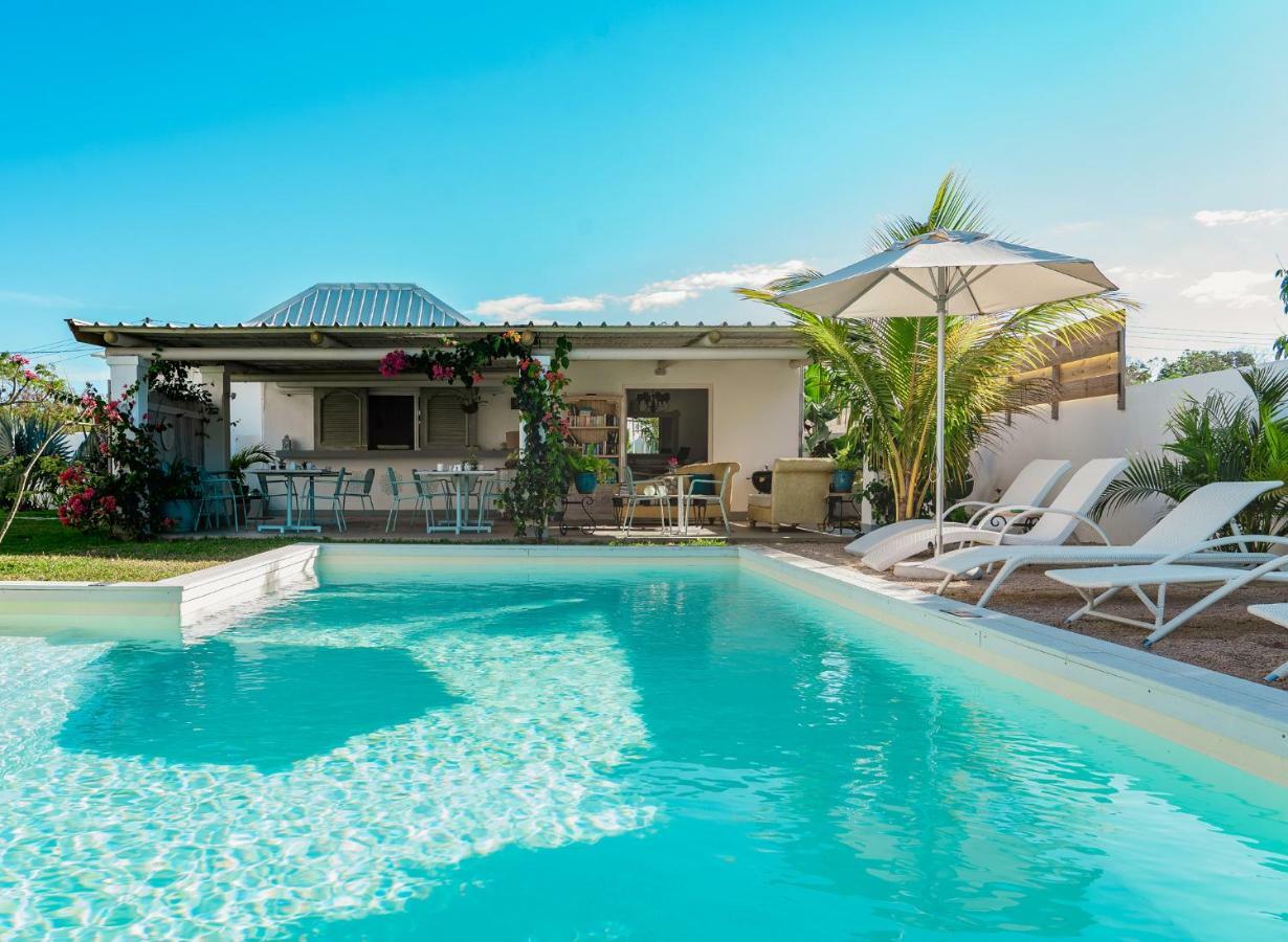 Le Mandala Moris Hotel Grand Baie Bagian luar foto