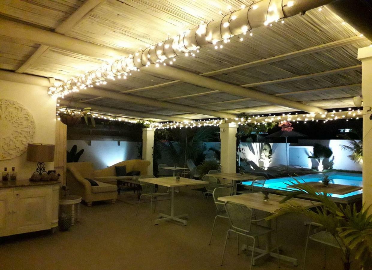 Le Mandala Moris Hotel Grand Baie Bagian luar foto